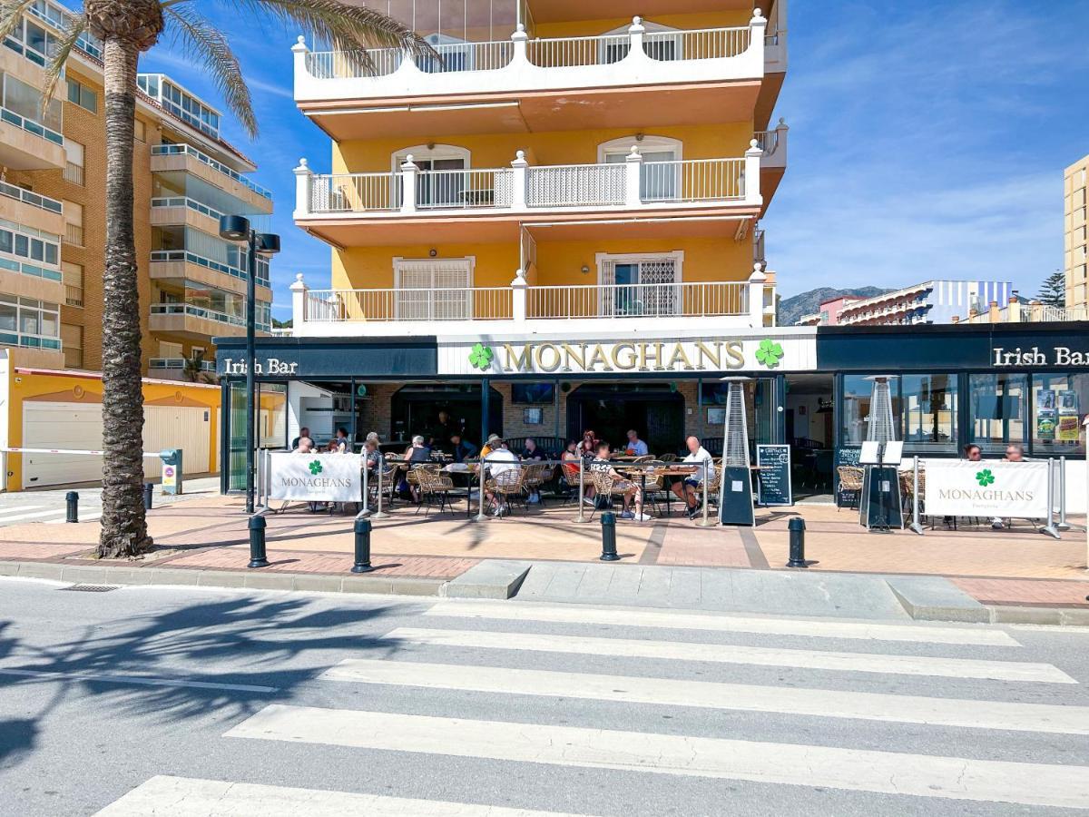 Apartamento A 900 M De La Playa Y Con Vistas Al Mar En Фуенхірола Екстер'єр фото