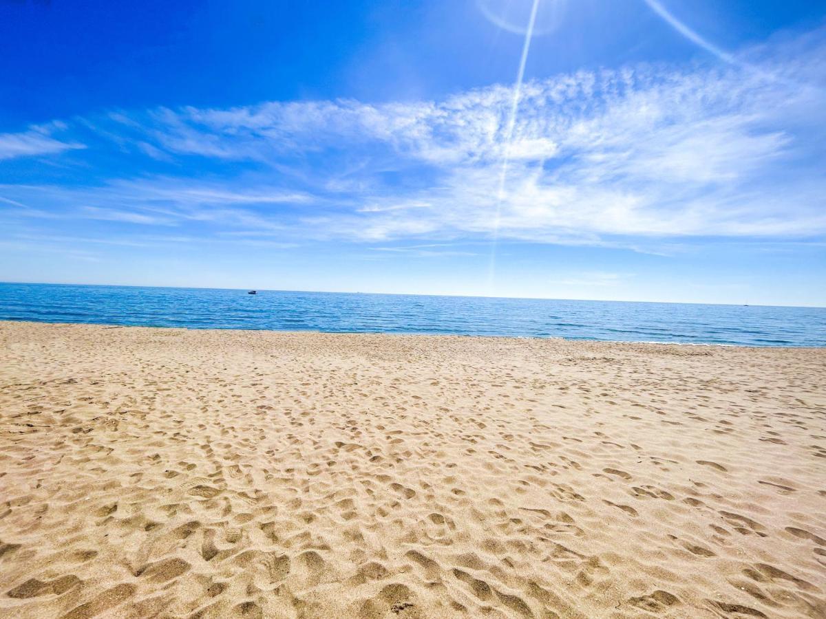 Apartamento A 900 M De La Playa Y Con Vistas Al Mar En Фуенхірола Екстер'єр фото