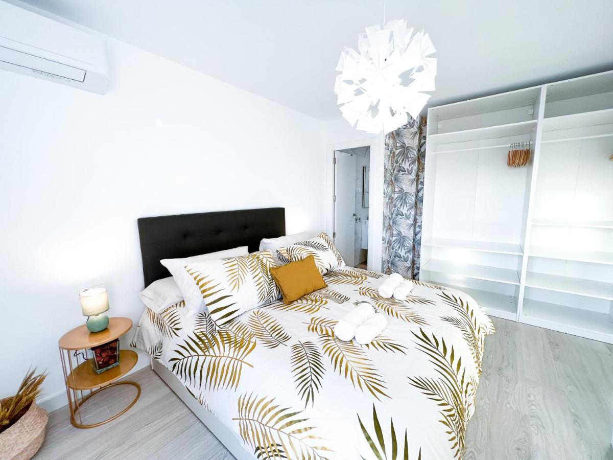 Apartamento A 900 M De La Playa Y Con Vistas Al Mar En Фуенхірола Екстер'єр фото