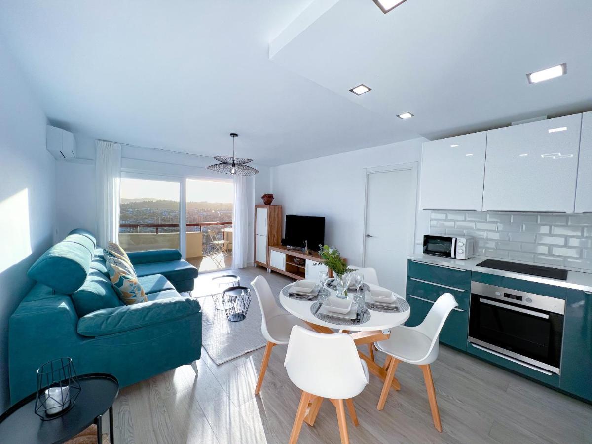 Apartamento A 900 M De La Playa Y Con Vistas Al Mar En Фуенхірола Екстер'єр фото